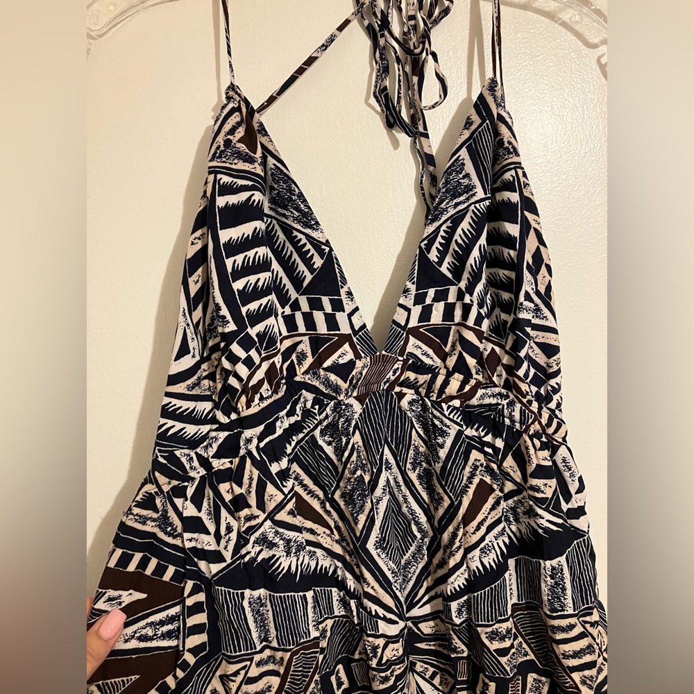 NWT BCBG halter dress - Picture 6 of 11
